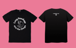 Playera Negra "Lazy Sundays are for Dogs"