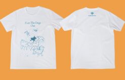 Playera Blanca "I let the dogs out"